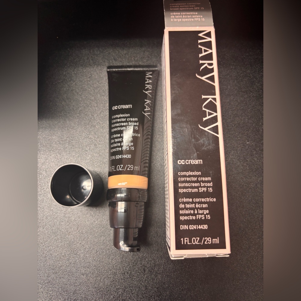 Mary Kay CC Cream Broad Spectrum SPF 15 medium to deep complexion corrector new